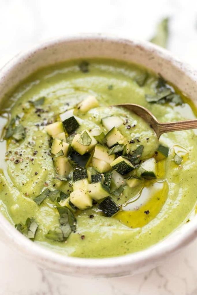 Green avocado and zucchini soup